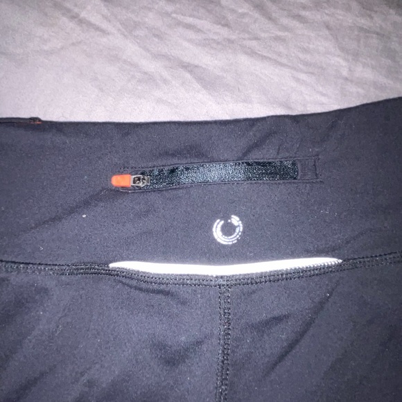 ladies athletic capris - Picture 3 of 4